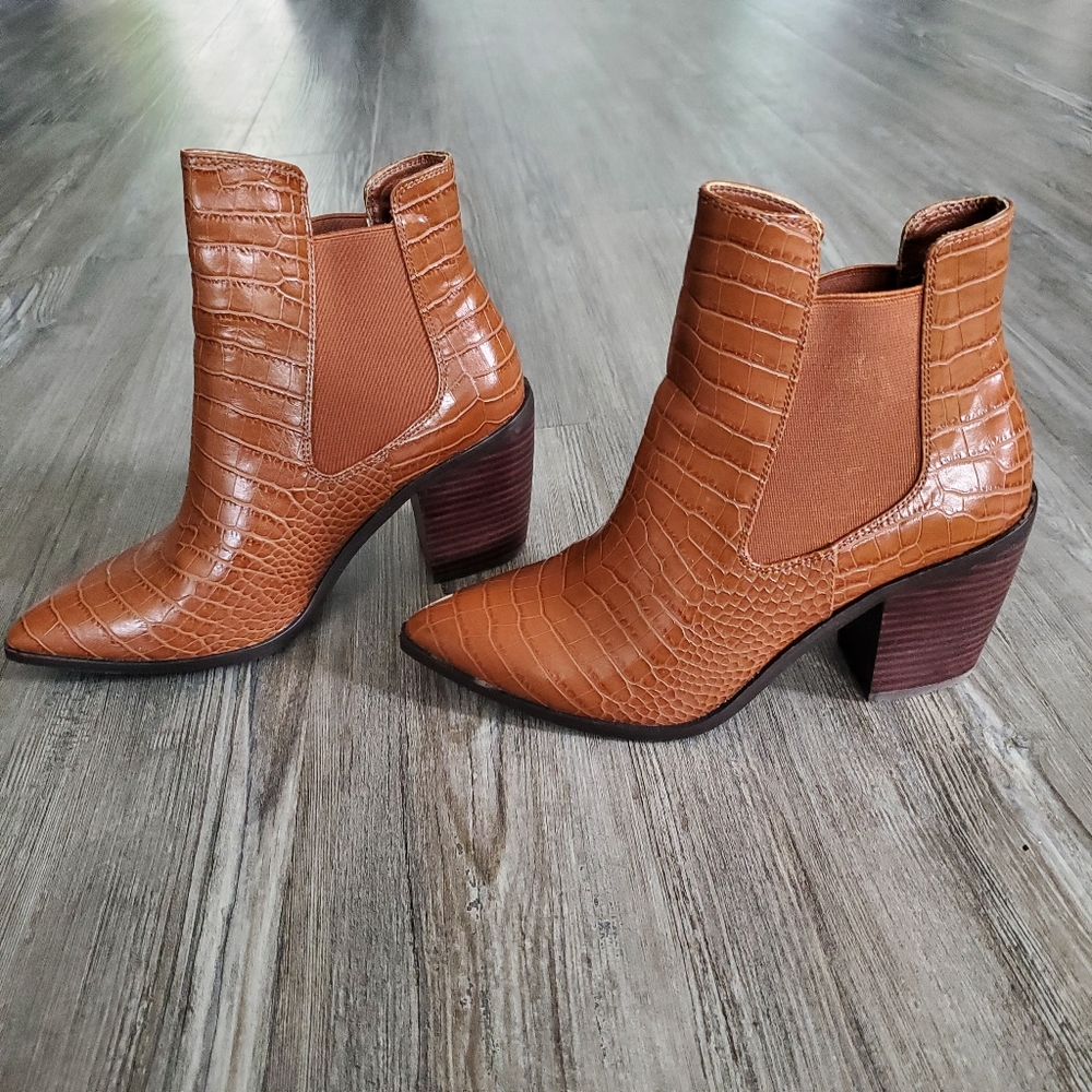 Chinese laundry booties